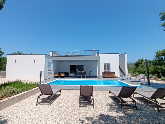 Villa Tempest Holiday Home with Pool and Spa Slivnica, Zadar County, Croatia