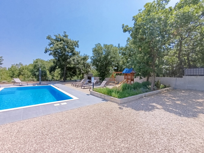 Villa Tempest Holiday Home with Pool and Spa Slivnica, Zadar County, Croatia